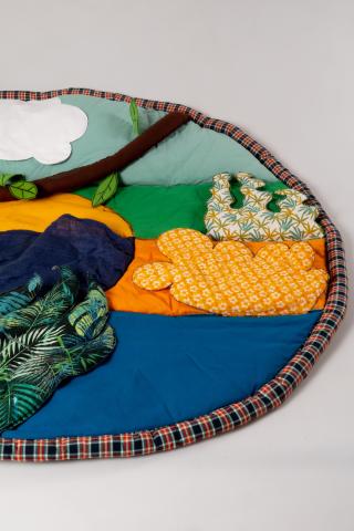 Détail du raconte-tapis Bon appétit ! Monsieur Lapin